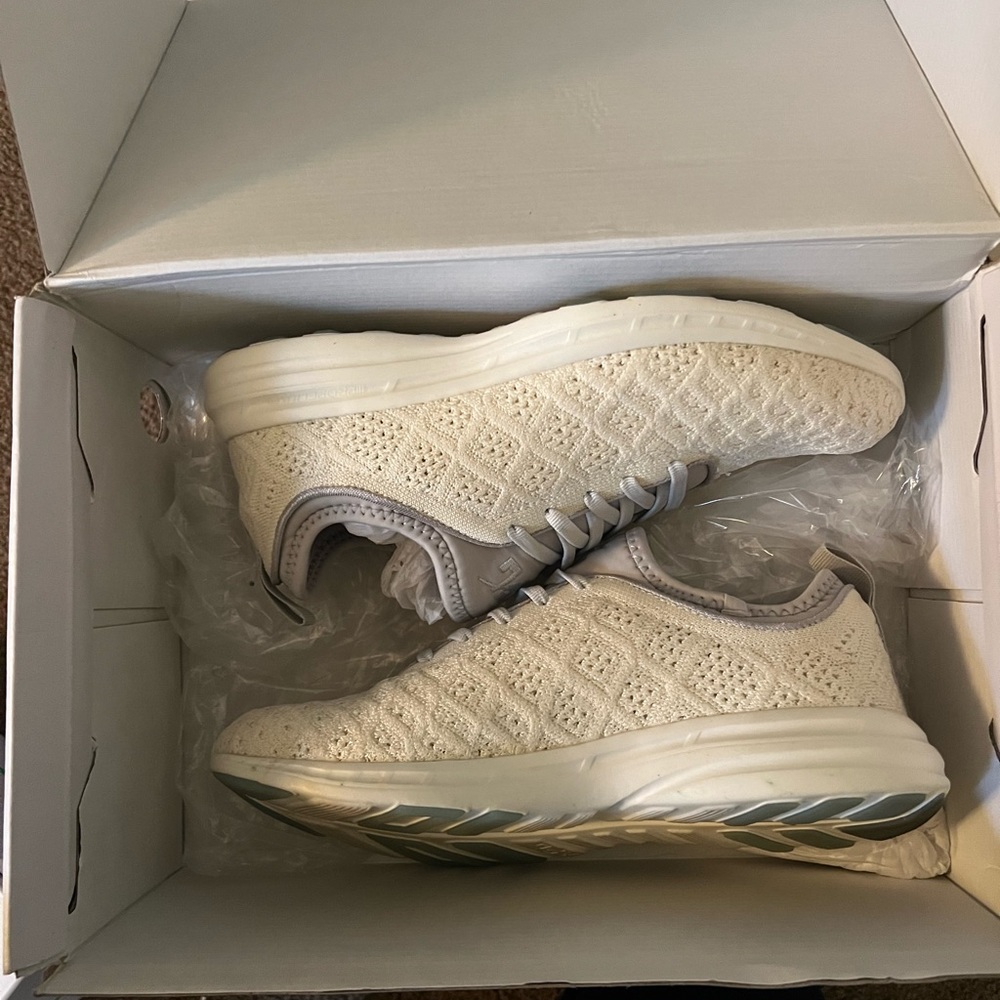 APL Techloom Sneakers